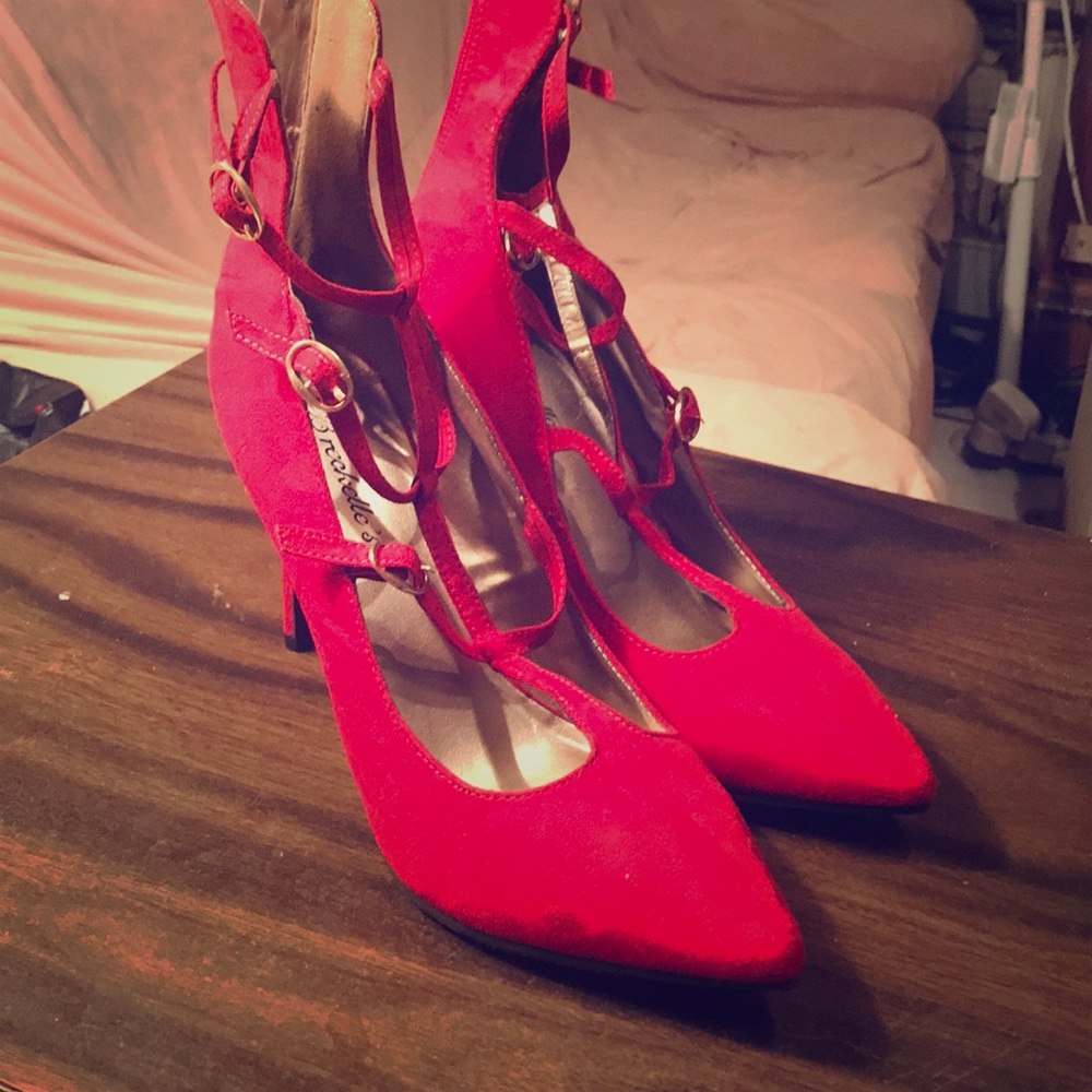 Sexy close shoes